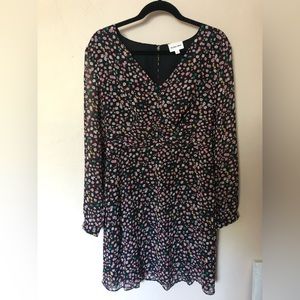 Size large floral short dress, with long sleeve